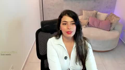 Gia online show from August 3, 6:36 pm