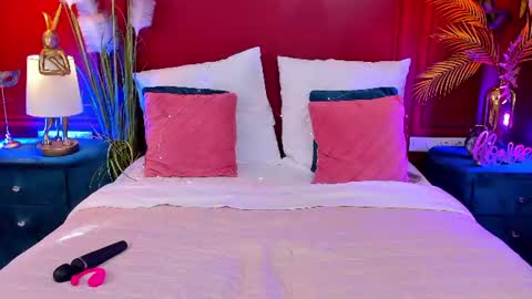 Gia online show from August 7, 5:27 am