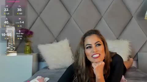 GianaRizzo online show from December 15, 6:59 pm