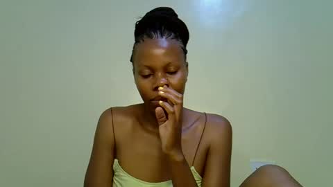 Snapshot of gianna_012 chatting on October 2, 7:34 pm ENNY online show from October 2, 7:34 pm