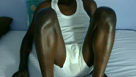 giant_couple online show from July 10, 12:32 pm