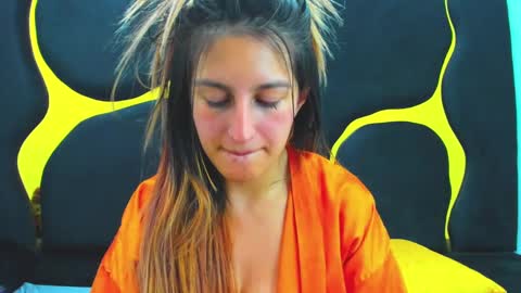 GiaRoussel online show from March 3, 7:28 pm