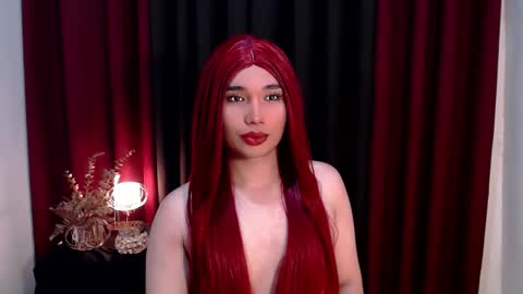 Snapshot of giaxxx01 chatting on October 19, 5:23 am Gia X online show from October 19, 5:23 am