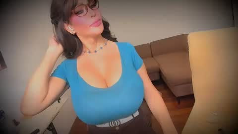 Ms. Abby                    -  IF YOU DEMAND  I DEMAND ASWELL- online show from July 6, 4:20 am
