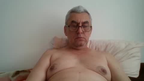 gigi1970 online show from May 24, 10:44 am