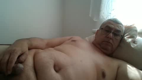 gigi1970 online show from May 1, 12:10 pm