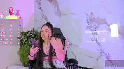 Gigi  online show from April 23, 12:24 pm