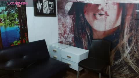 Gigi 3 online show from June 11, 2:53 am