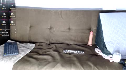 Gigi online show from October 22, 10:11 pm