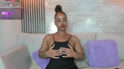 gigi_mane online show from October 25, 7:03 pm