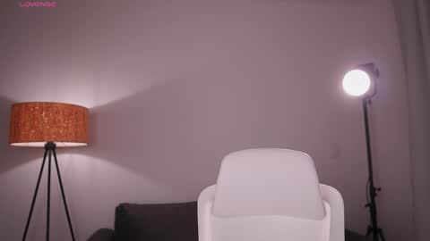 GIGI online show from May 14, 1:15 am