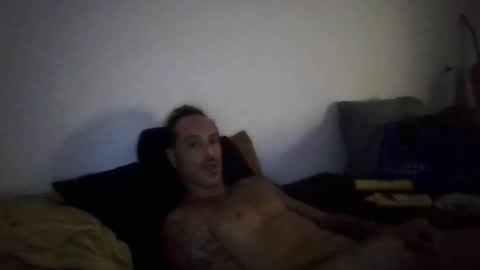 gigio492495 online show from March 16, 5:44 am