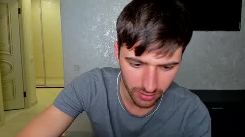 gilbertogonzales online show from March 9, 6:11 pm