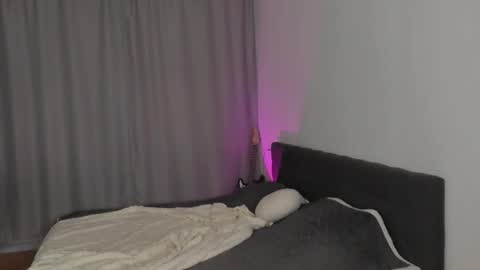 Snapshot of gin_yoon chatting on October 17, 6:39 am Gin online show from October 17, 6:39 am