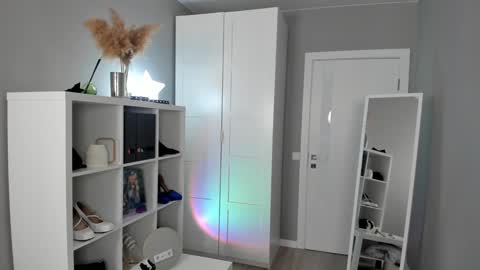 Snapshot of gin_yoon chatting on February 3, 12:47 pm Gin online show from February 3, 12:47 pm