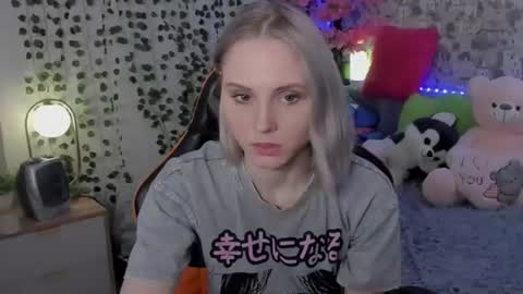 Gina online show from June 18, 3:56 am