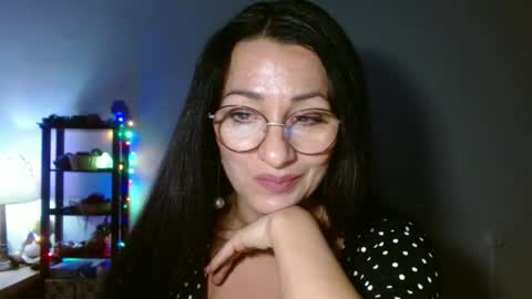 GinaONeon online show from November 8, 9:18 pm