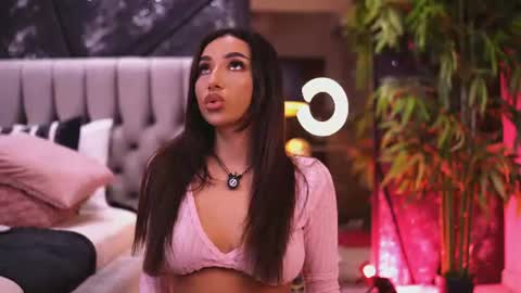 Gina online show from June 26, 8:14 pm