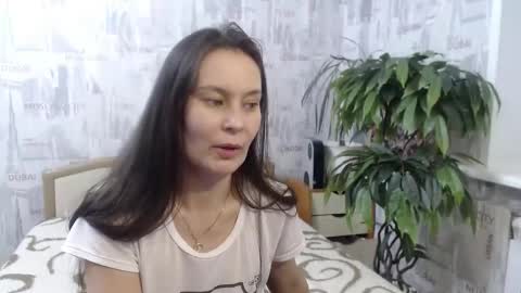 ginaxsoulah   online show from February 12, 7:06 pm