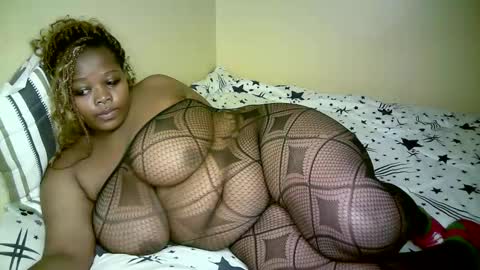ginger_babes1 online show from April 28, 2:27 am