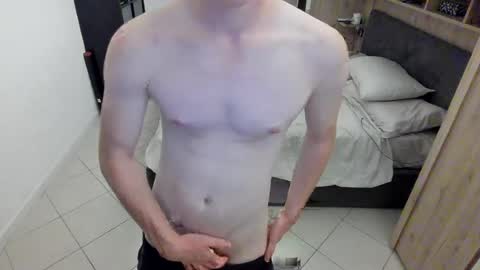 gingeraxel online show from July 31, 8:32 pm