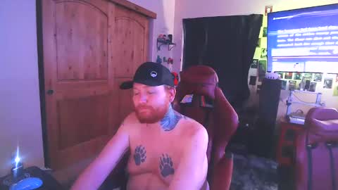 GingerBearCub online show from December 22, 4:28 am