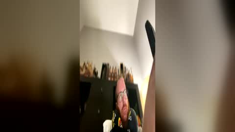 gingerginger111 online show from June 17, 2:16 am