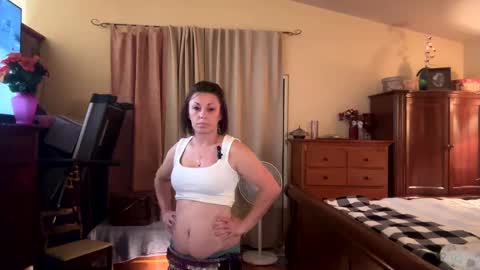 Ginny Rose online show from January 2, 2:00 am