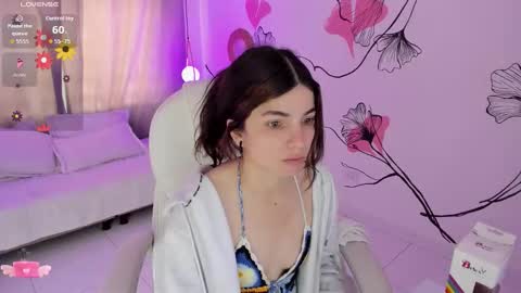 Kendall online show from January 9, 2:11 pm