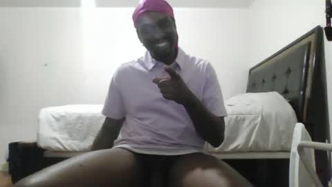 gino_crazy87 online show from June 12, 4:22 am