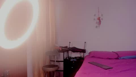 Girasol Walton online show from February 21, 1:00 pm