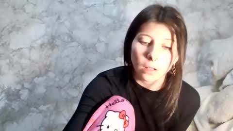 girl_cute007 online show from March 12, 10:35 pm