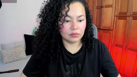 girl_inline online show from March 15, 10:35 pm