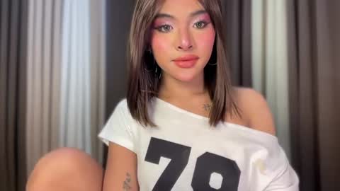 queen ronna online show from August 3, 8:38 am