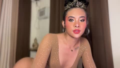 queen ronna online show from May 19, 3:19 pm