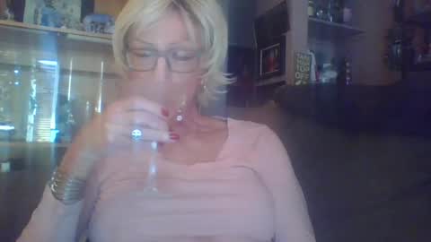 Girlinrock online show from May 17, 12:42 am