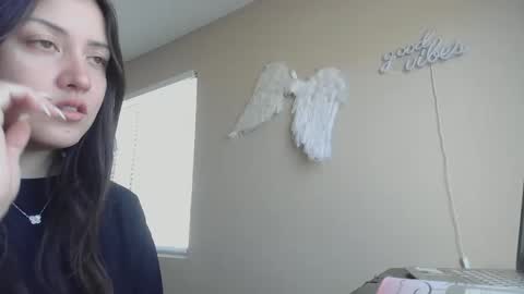Jasmine online show from April 23, 4:52 pm