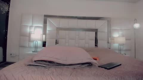 Gisel online show from March 3, 10:31 pm