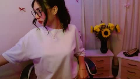 giselle_greey online show from September 27, 5:05 am