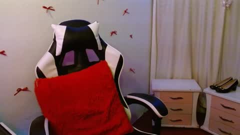 giselle_greey online show from October 8, 7:36 am