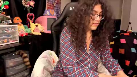 glaceon9 online show from October 9, 10:04 pm