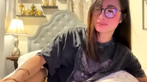 gleiahong online show from August 3, 4:02 pm