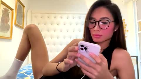 gleiahong online show from April 28, 10:36 pm