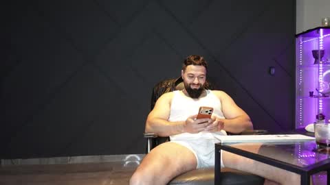 Matthew .. for short call me Matt online show from April 28, 9:52 pm