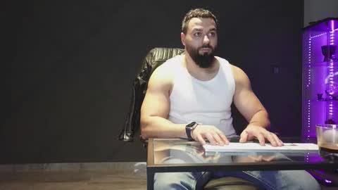 Matthew .. for short call me Matt online show from February 11, 10:24 pm