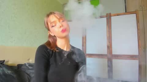 Sara online show from May 12, 4:43 am
