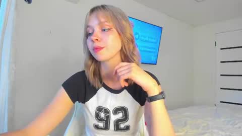 Sara online show from June 15, 5:54 am