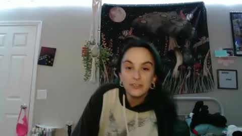 Snapshot of glitterspace chatting on October 5, 7:06 am anna online show from October 5, 7:06 am