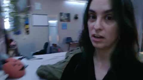 Snapshot of glitterspace chatting on September 26, 7:38 am anna online show from September 26, 7:38 am