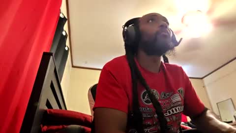glomightyj online show from June 17, 9:31 pm